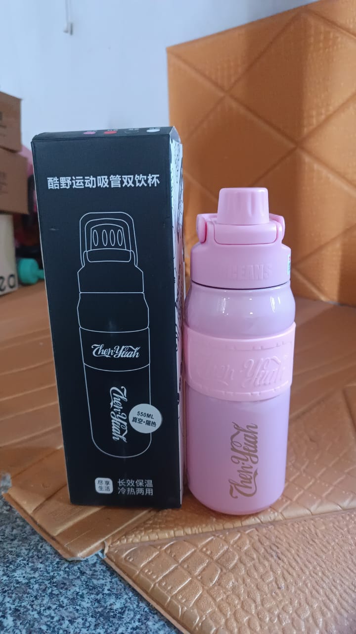 Stainless Steel Vacuum Insulated Water Bottle WIth Straw (550ml) Stainless Steel Vacuum Insulated Water Bottle WIth Straw (550ml)